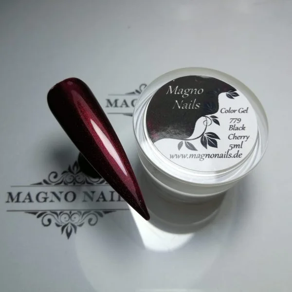 Weinrot Dunkel Rot Metallic Perl Pearl UV Gel aufgetragen deckend